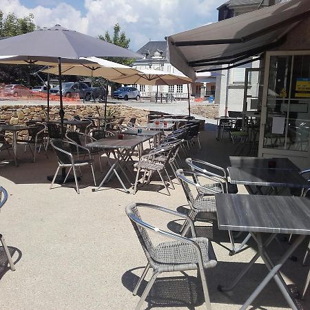 Naves  Logis Hotel Restaurant L'Oustal מראה חיצוני תמונה