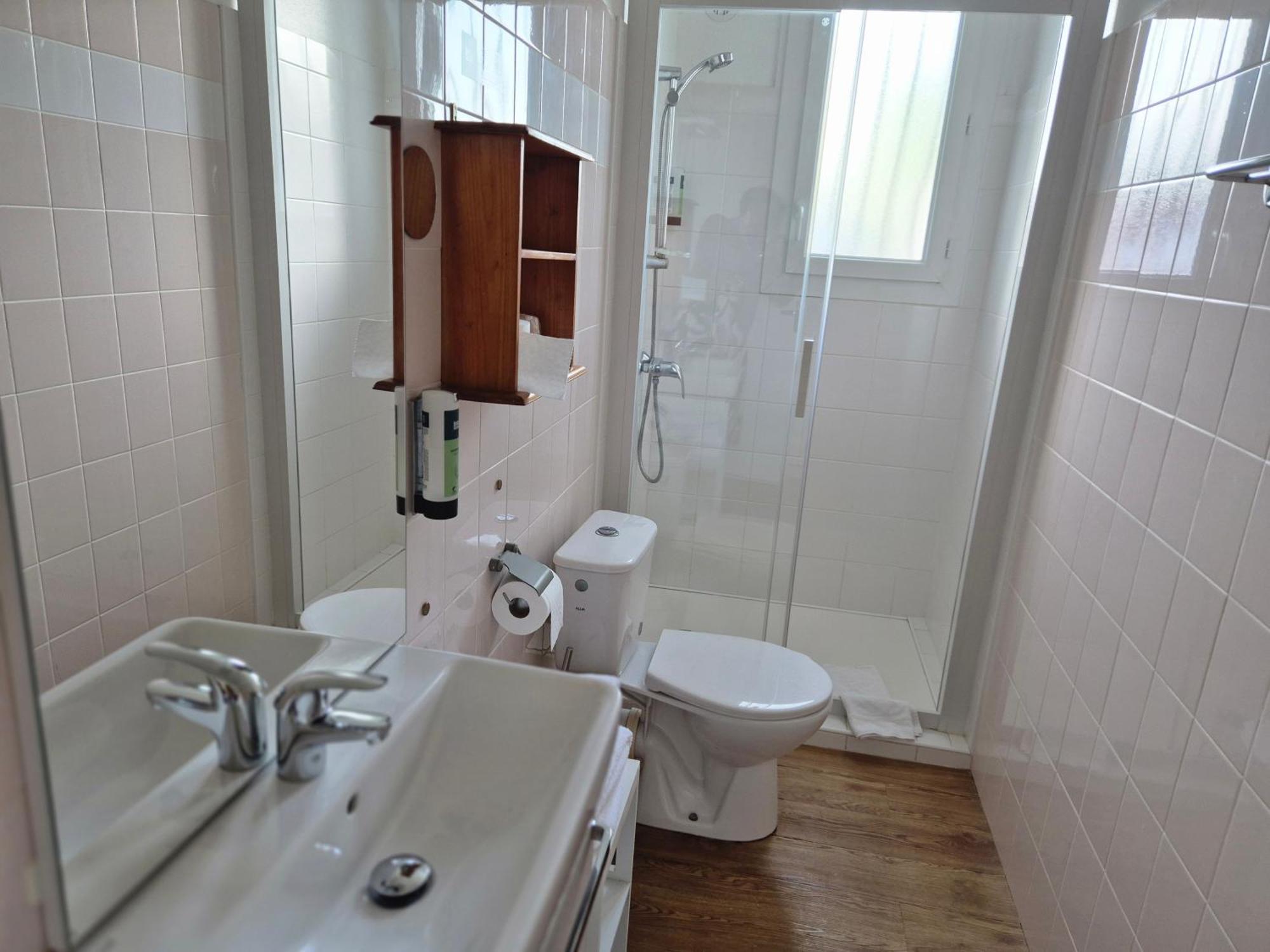 Naves  Logis Hotel Restaurant L'Oustal מראה חיצוני תמונה