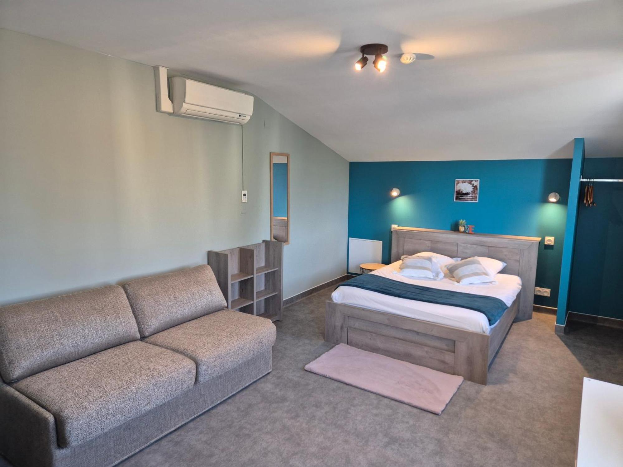 Naves  Logis Hotel Restaurant L'Oustal מראה חיצוני תמונה